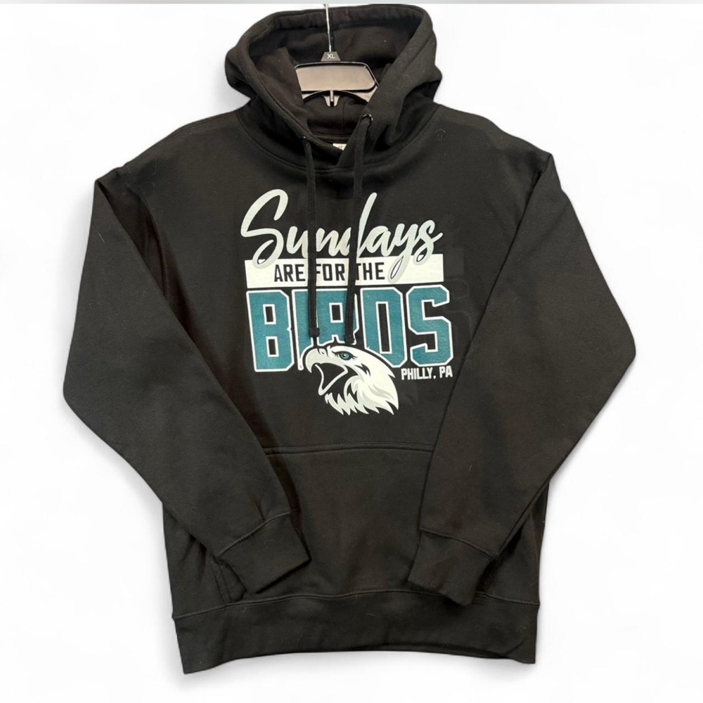 Philadelphia Eagles Black Hoodie-Sundays Are For The Birds, Size Medium (D38)